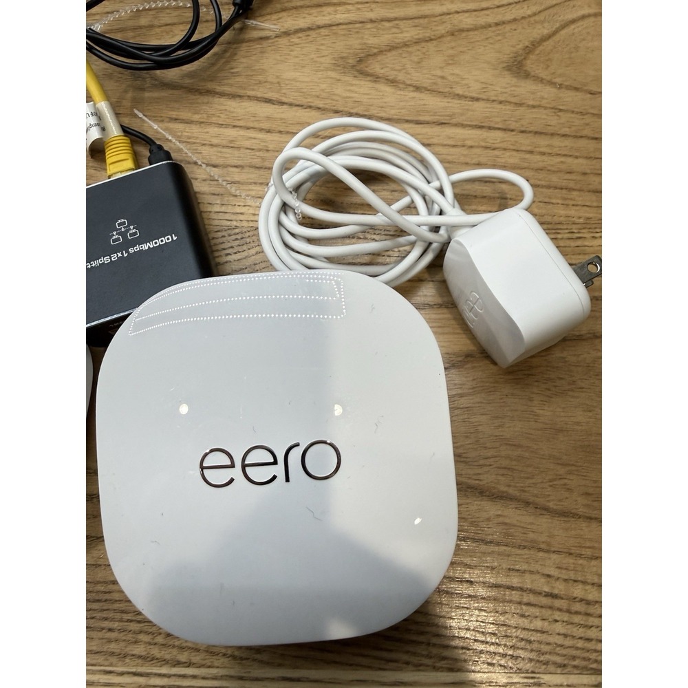 Eero 6+ Plus R010111 Dual Band Mesh Wi-Fi 6 Router (3 Pack) With Splitter - Picture 9 of 14